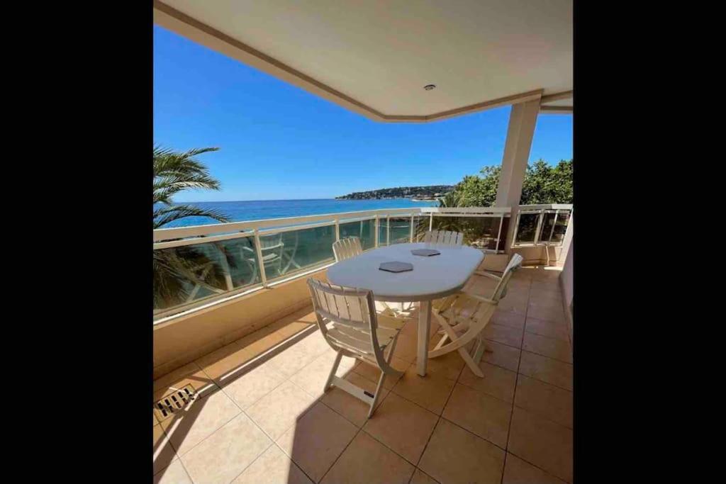 Appartement Bord De Mer Avec Garage Menton Extérieur photo
