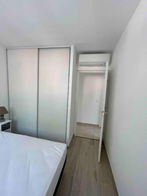 Appartement Bord De Mer Avec Garage Menton Extérieur photo